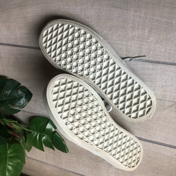 Vans off the wall mint green classic lace up sneakers. Size 1 - Picture 7 of 7